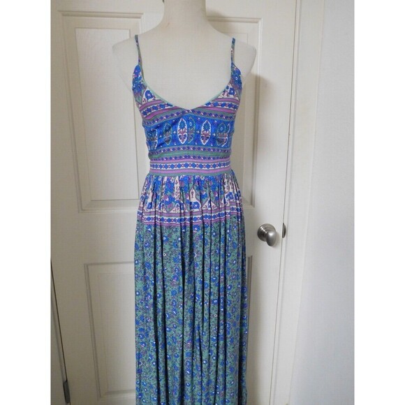 Darling NWT~Dress Day Open Back Floral Print Maxi Dress Size Medium - Picture 3 of 11